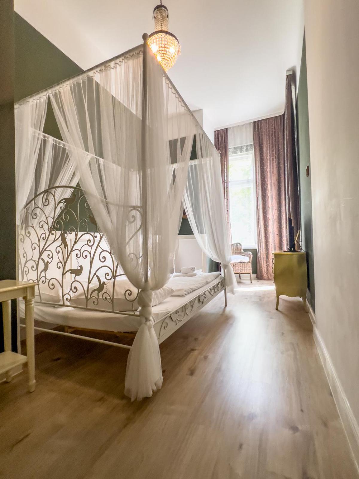 Hotel-Maison Am Olivaer Platz 베를린 외부 사진