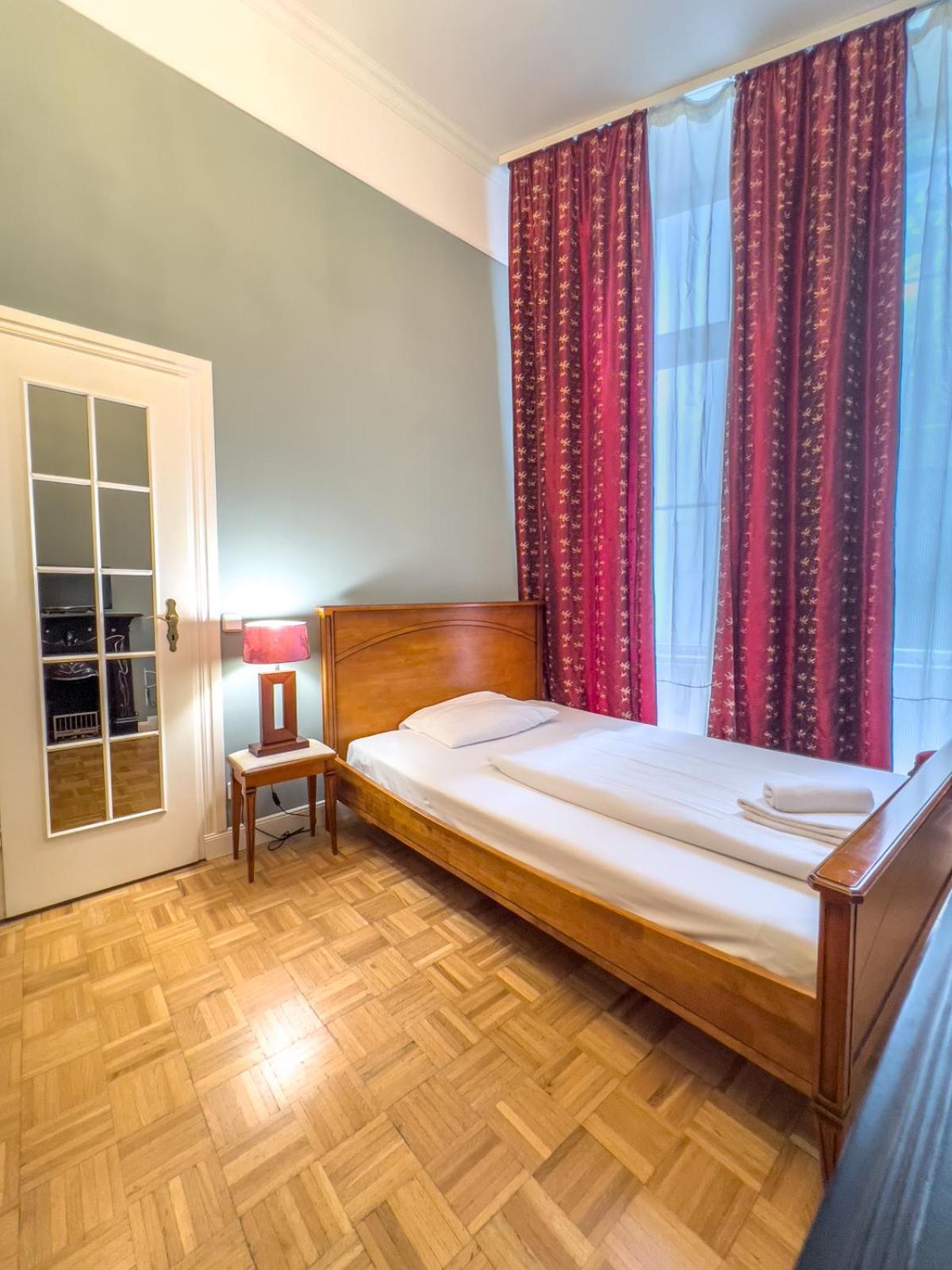 Hotel-Maison Am Olivaer Platz 베를린 외부 사진