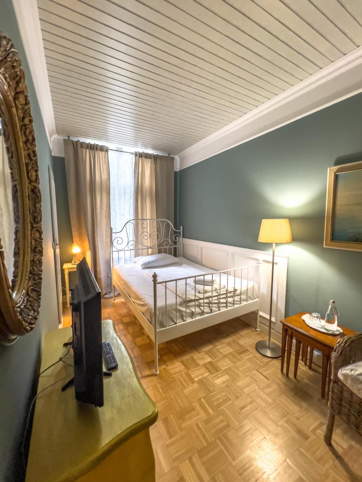 Hotel-Maison Am Olivaer Platz 베를린 외부 사진